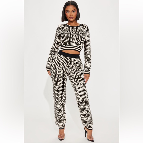 BRAND NEW CREAM/BLACK MATCHING PANTS SET - Picture 4 of 4